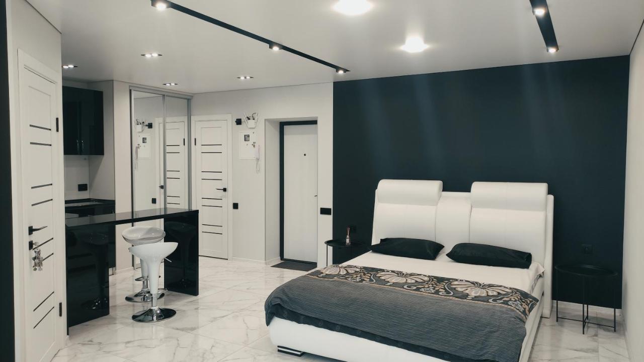 Vip Апартаменты. Центр, Проспект Мира 35 Кривой Рог Экстерьер фото